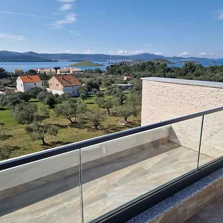Апартаменты In - Biograd Riviera 53916 Турань